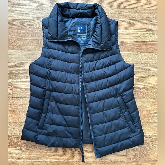 gap vest - Picture 1 of 4